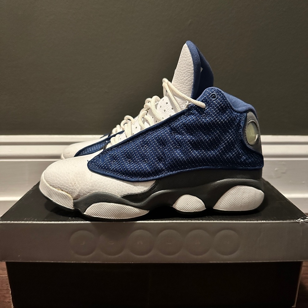 Jordan Retro 13 | Kids SZ 2.5 | French Blue/University Blue-Flint Grey-White - Picture 2 of 6